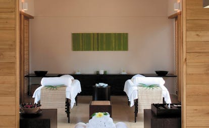 Amanwella Sri Lanka spa treatment room beds 
