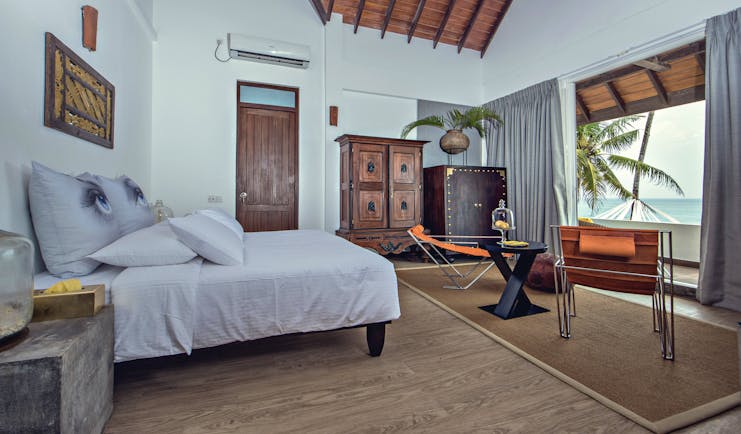 Casa Colombo Mirissa Sri Lanka leisure suite bed chair elegant décor
