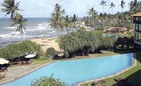 Jetwing Lighthouse Sri Lanka beach view from outdoor pool 