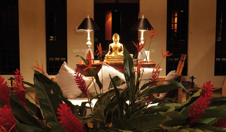 Kahanda Kanda Sri Lanka lounge buddha seating area flowers gold buddha statue