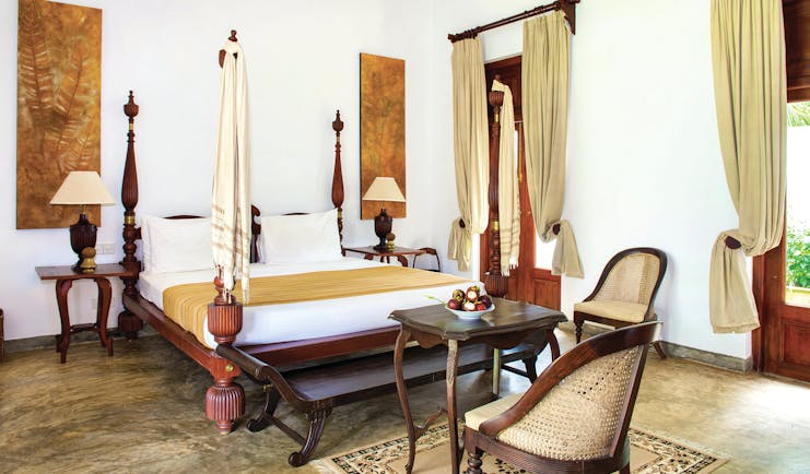 Tamarind Hill Sri Lanka crayford room four poster bed grand traditional decor