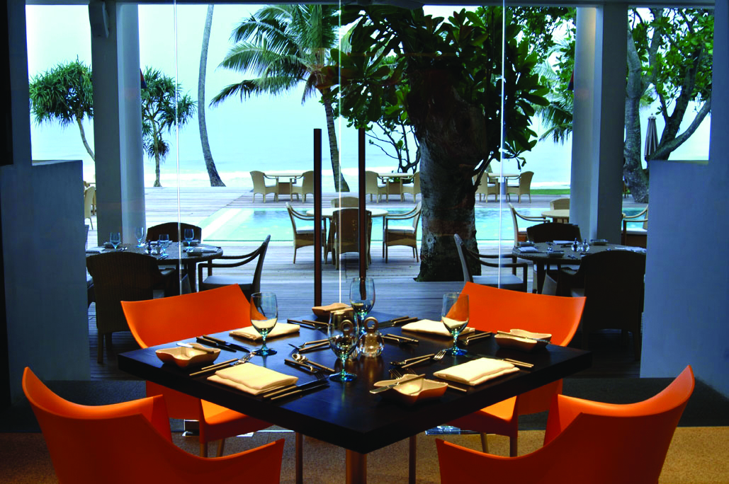 The Fortress Sri Lanka restaurant with pool and sea view