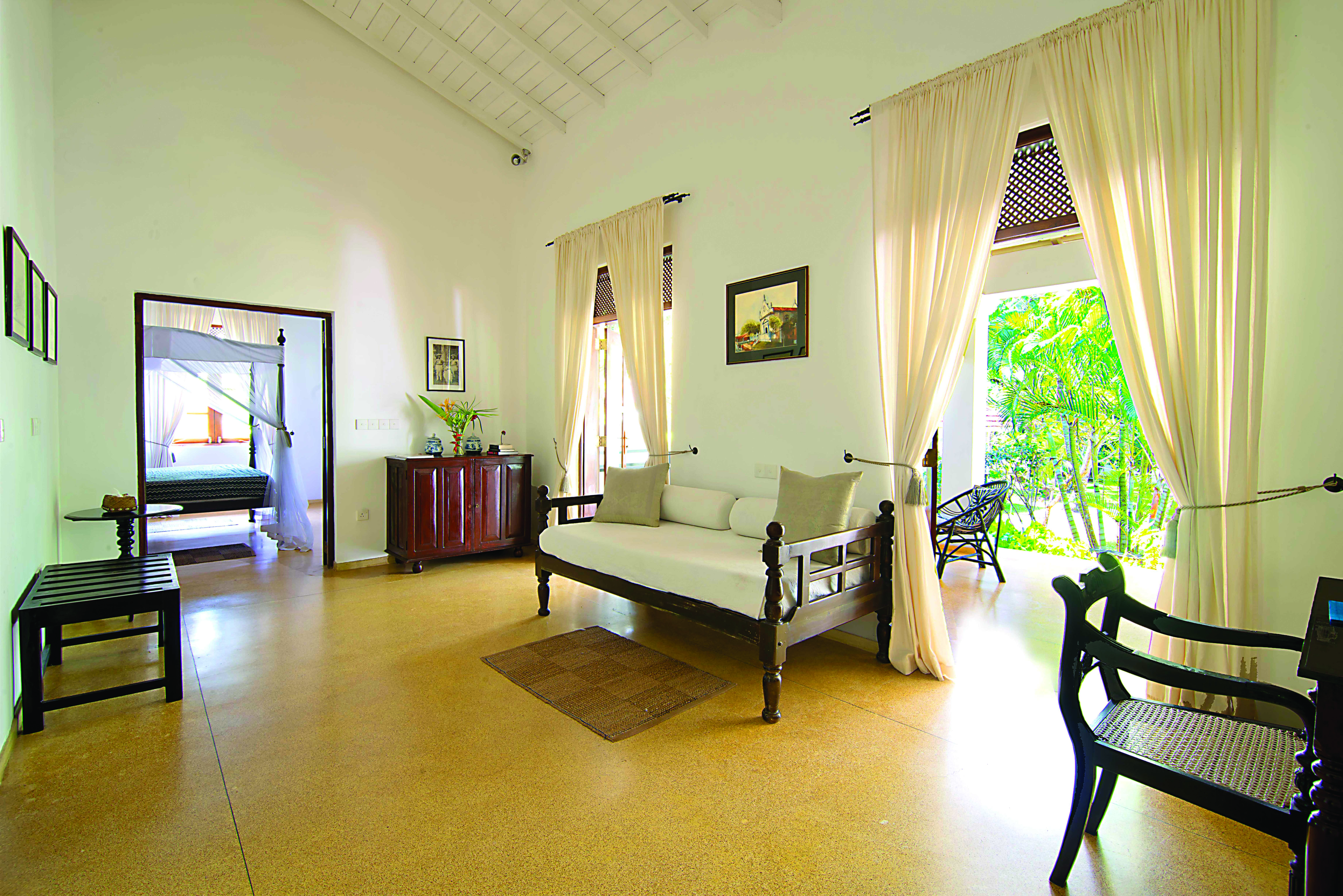 Why House Sri Lanka suite living area sofa terrace leading to garden