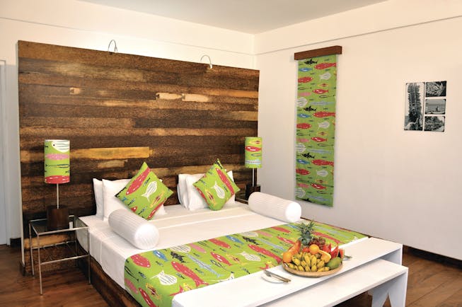 Maalu Maalu Sri Lanka deluxe room bed bright modern décor 