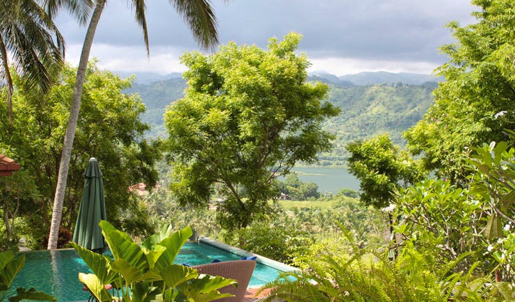 Clingendael Sri Lanka outdoor pool jungle view 
