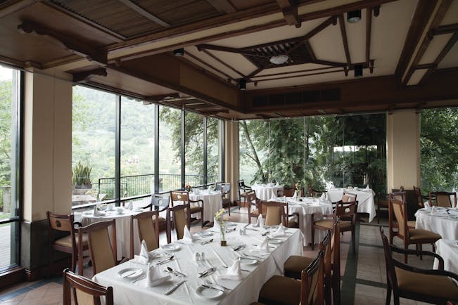 Earl's Regency Sri Lanka restaurant indoor dining area modern décor countryside views