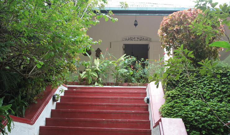 Ellerton Sri Lanka entrance steps plants carved vents