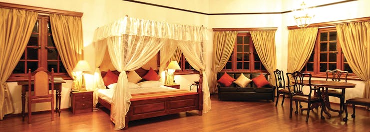 Governor's Mansion Sri Lanka governors suite canopied four poser bed colonial décor