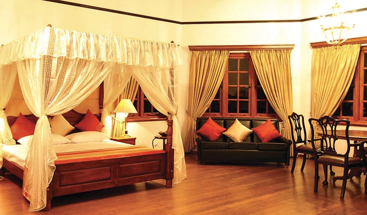 Governor's Mansion Sri Lanka governors suite canopied four poser bed colonial décor