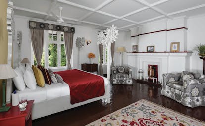 Taylor's Hill Sri Lanka pattiyagama room ornate four poster bed elegant décor