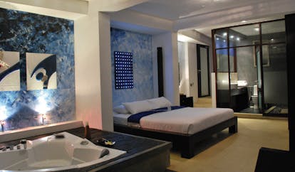 Theva Expressions Sri Lanka blue bedroom LED artwork jacuzzi and bathroom
