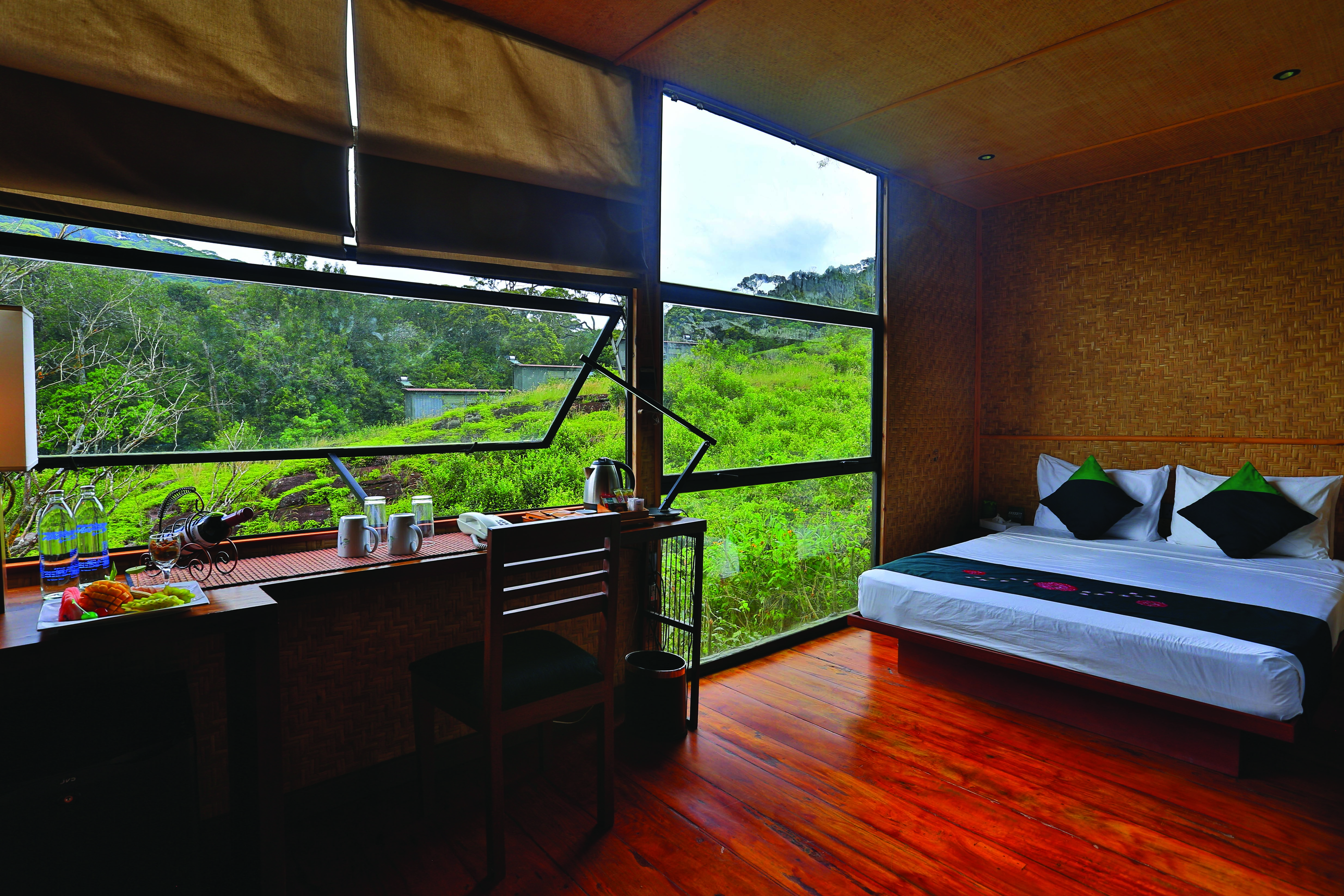 Rainforest Eco Lodge chalet inerior
